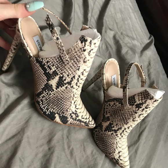 BRAND NEW Steve Madden snakeskin heels - Picture 1 of 5